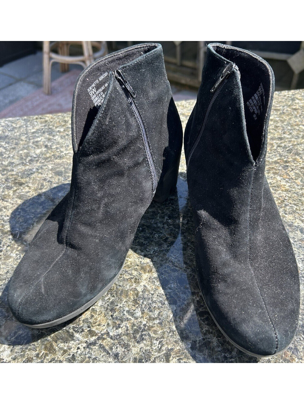 Munro Boots Womens 9W Robynette Ankle Bootie Black Suede Side Zip Block Heels